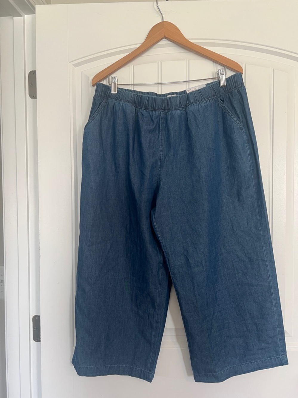 Croft & Barrow Chambray Crop Jeans Size XL